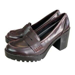 VTG Y2K 90’s Red Platform Chunky Heeled Loafers‎ Size 7 Dolce By Mojo Moxy